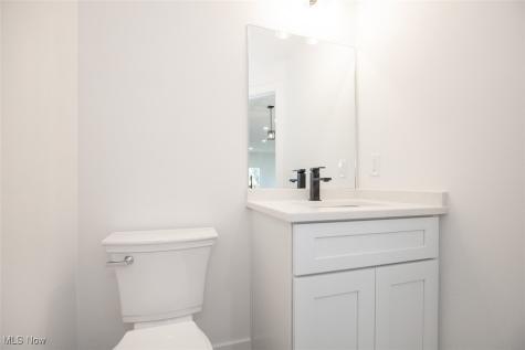 1053 Peach Boulevard Willoughby OH 44094
