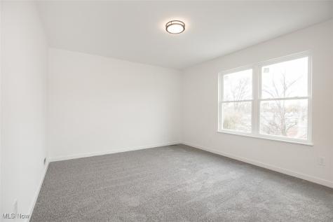 1053 Peach Boulevard Willoughby OH 44094