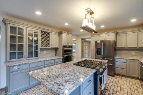 8458 Barbara Drive Mentor OH 44060
