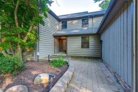 8458 Barbara Drive Mentor OH 44060
