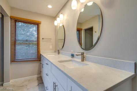 8458 Barbara Drive Mentor OH 44060