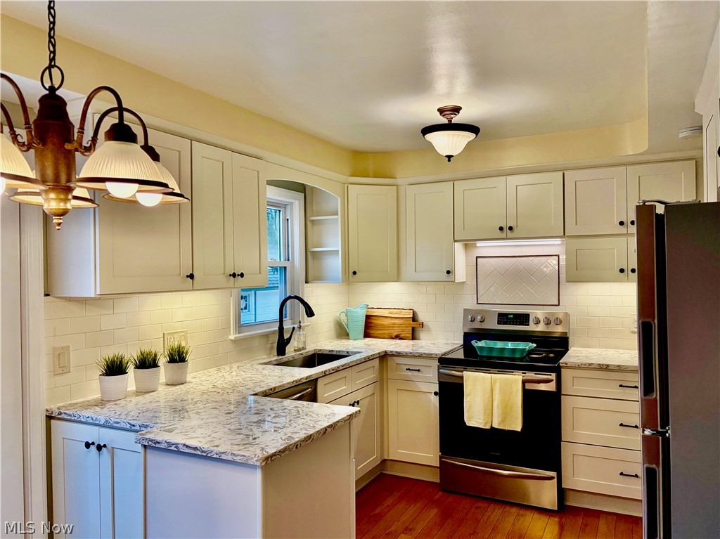 18112 Edinboro Avenue Maple Heights OH 44137