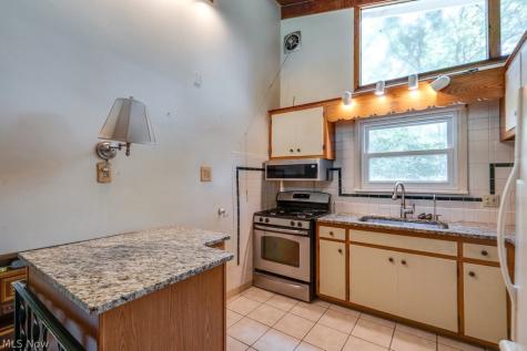 3721 N Sunnyfield Drive Copley OH 44321