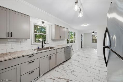 1155 Bell Court Elyria OH 44035