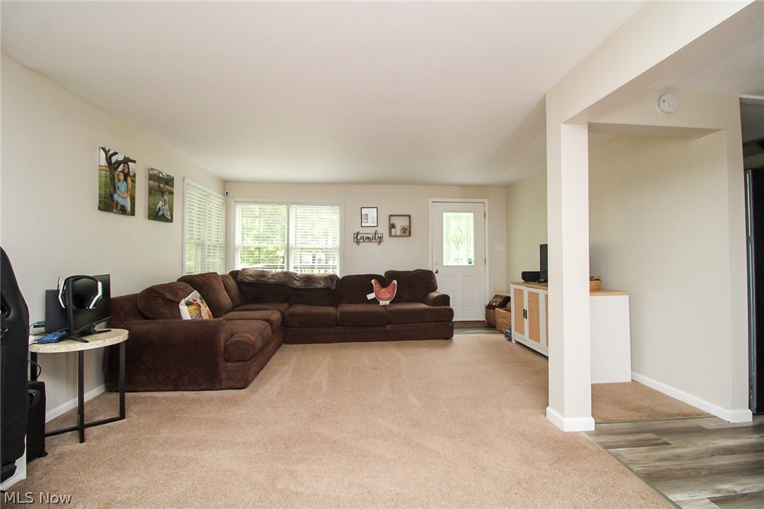 8248 Dawson Drive SE Warren OH 44484