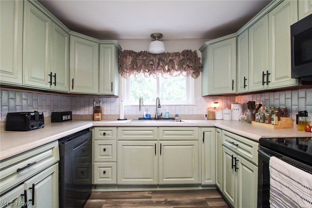 8248 Dawson Drive SE Warren OH 44484