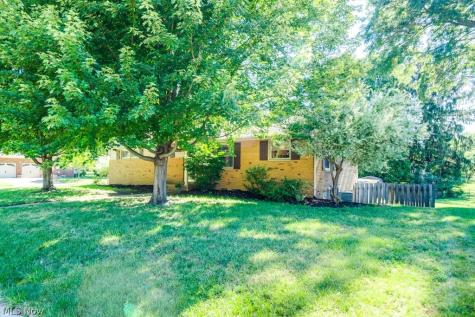 904 Woodside Avenue SE North Canton OH 44720