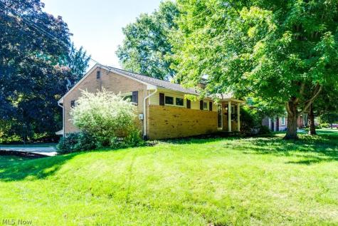 904 Woodside Avenue SE North Canton OH 44720