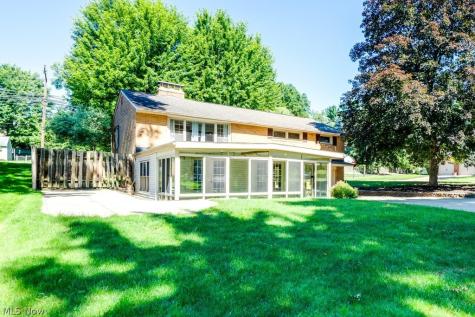 904 Woodside Avenue SE North Canton OH 44720