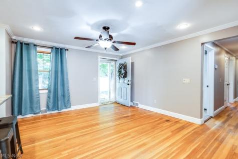 904 Woodside Avenue SE North Canton OH 44720