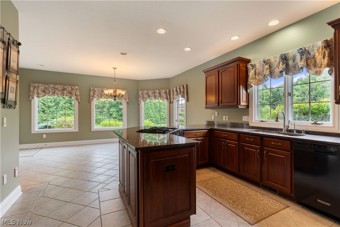2859 Daisybrook Street NW North Canton OH 44720