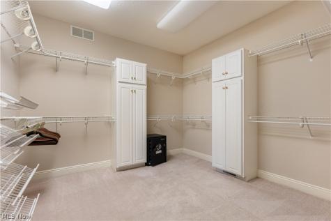 2859 Daisybrook Street NW North Canton OH 44720