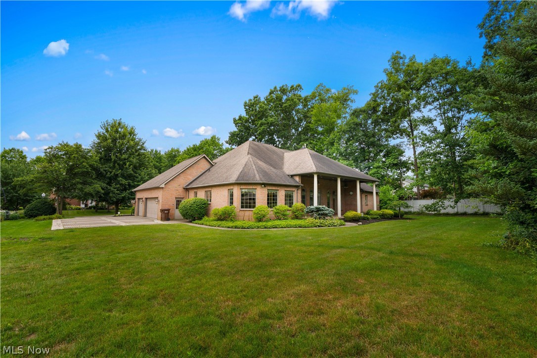 2859 Daisybrook Street NW North Canton OH 44720