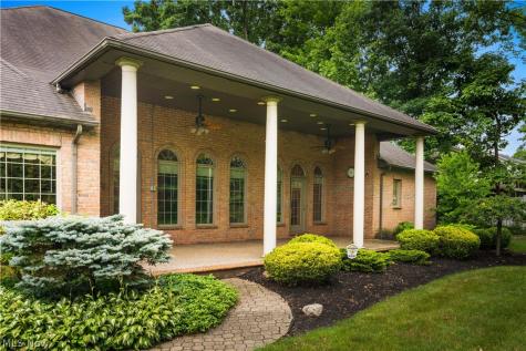 2859 Daisybrook Street NW North Canton OH 44720