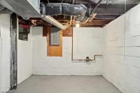 2770 Ithaca Avenue Lakemore OH 44312