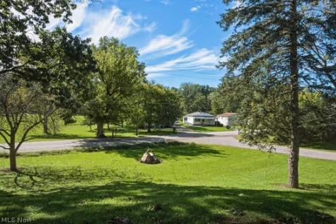 2770 Ithaca Avenue Lakemore OH 44312