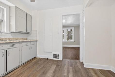 14116 Edgewood Avenue Cleveland OH 44128