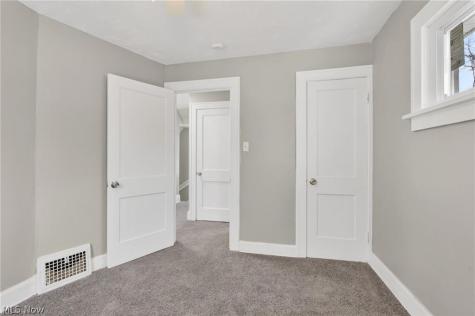14116 Edgewood Avenue Cleveland OH 44128