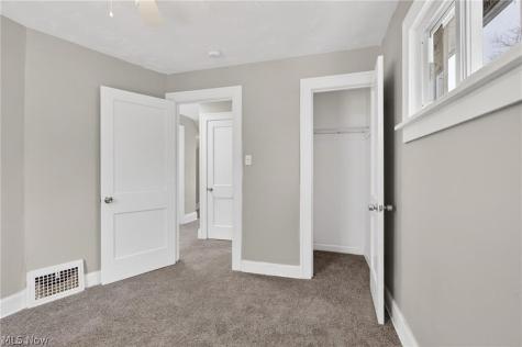 14116 Edgewood Avenue Cleveland OH 44128