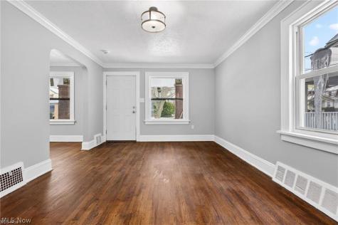 14116 Edgewood Avenue Cleveland OH 44128