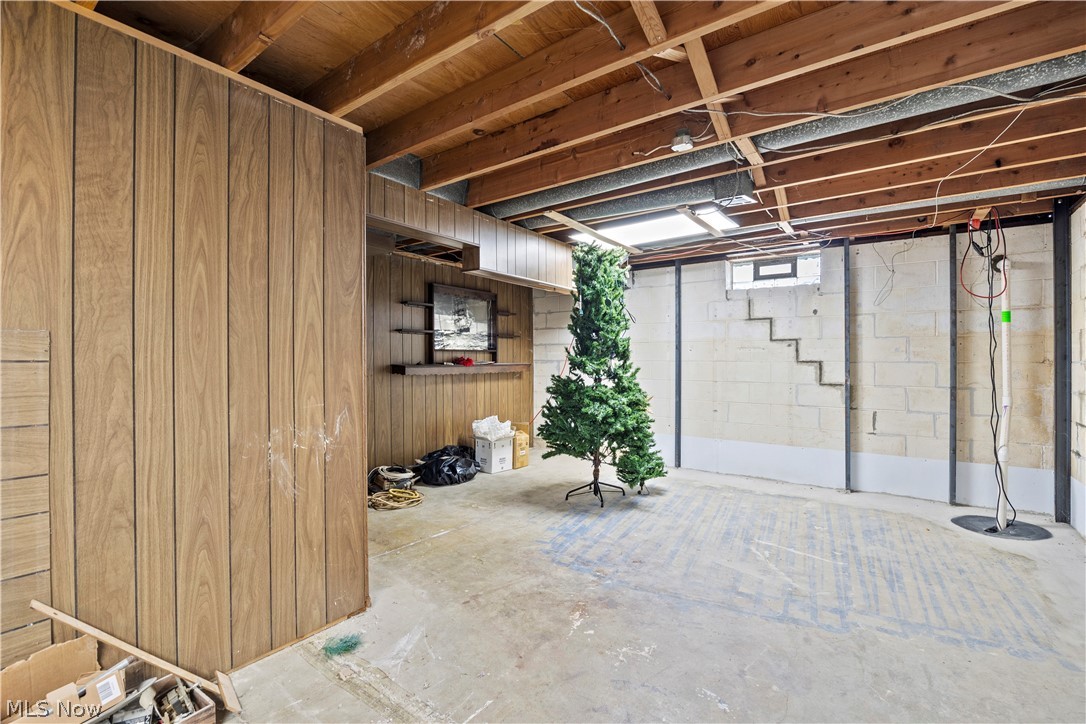 142 Brookvalley Drive Elyria OH 44035