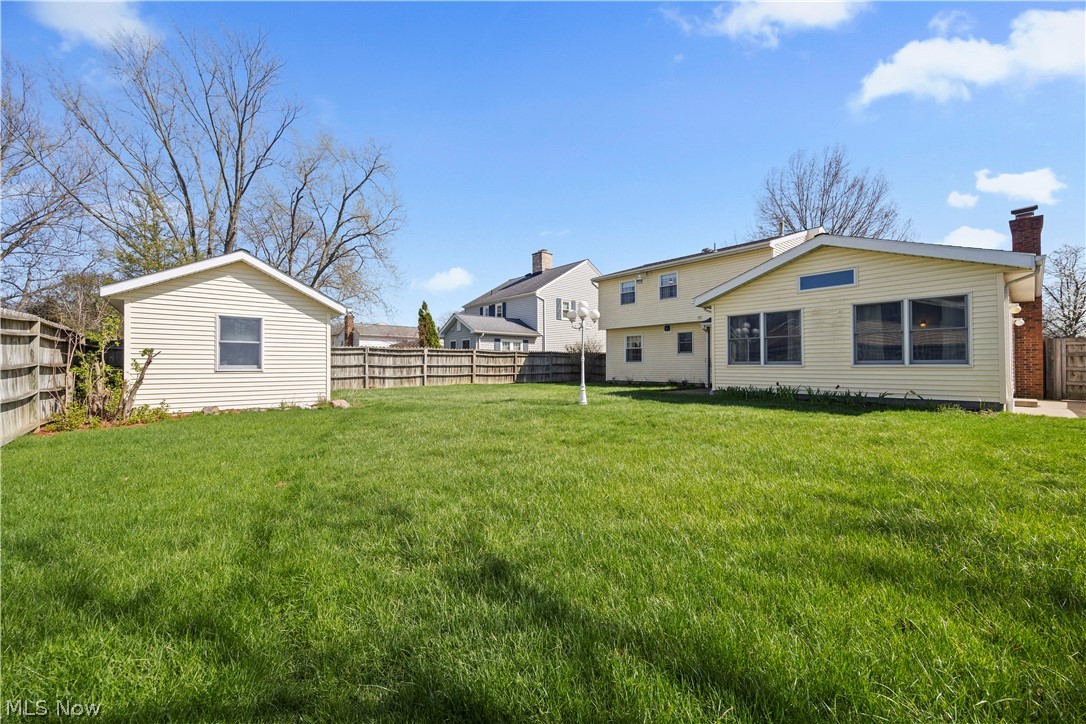 142 Brookvalley Drive Elyria OH 44035