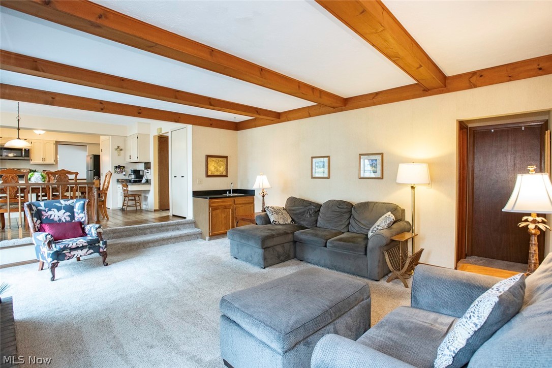 17496 Hampton Place Strongsville OH 44136