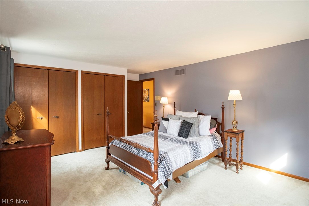 17496 Hampton Place Strongsville OH 44136