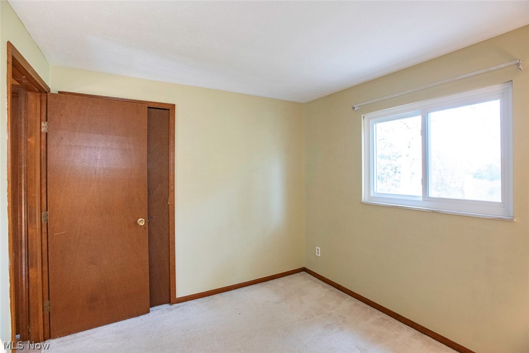 17496 Hampton Place Strongsville OH 44136