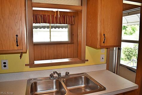 239 Paul Street Bedford OH 44146
