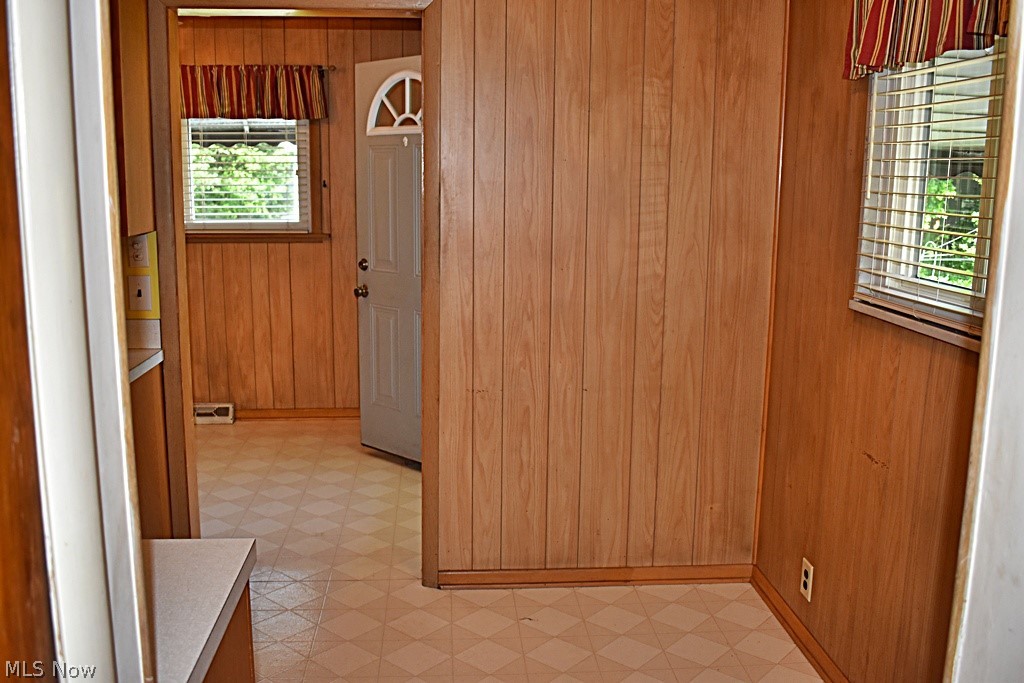239 Paul Street Bedford OH 44146