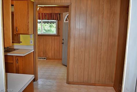 239 Paul Street Bedford OH 44146