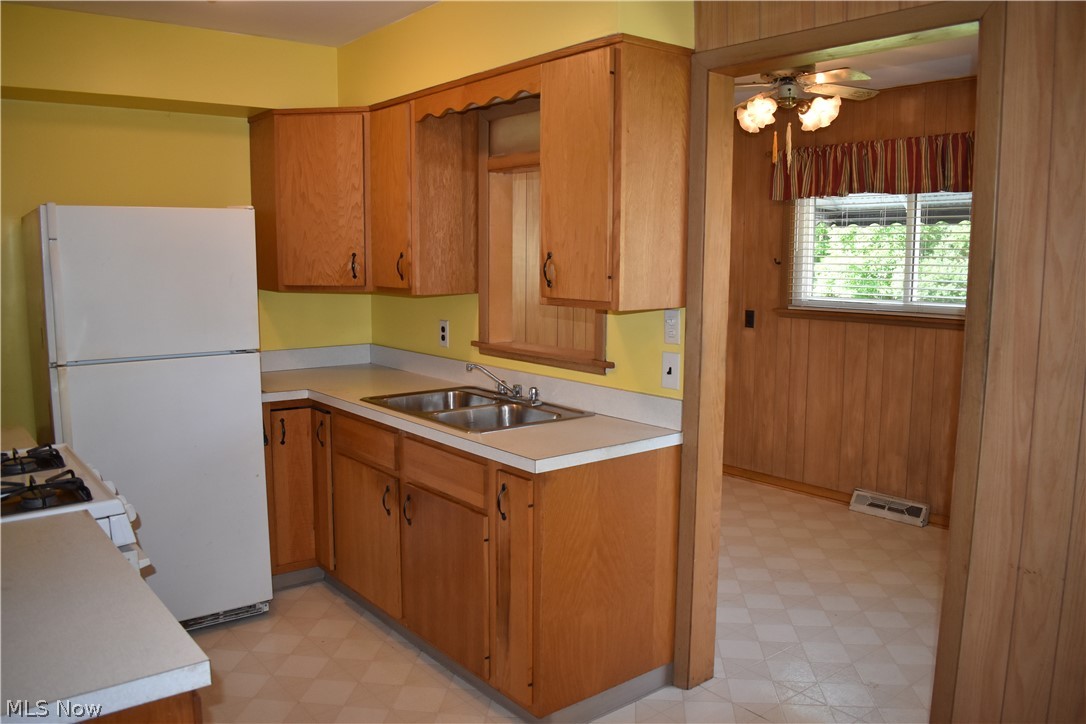 239 Paul Street Bedford OH 44146