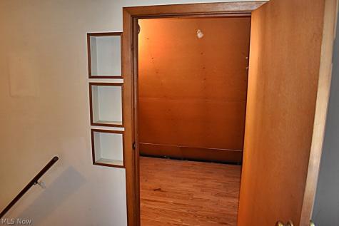 239 Paul Street Bedford OH 44146