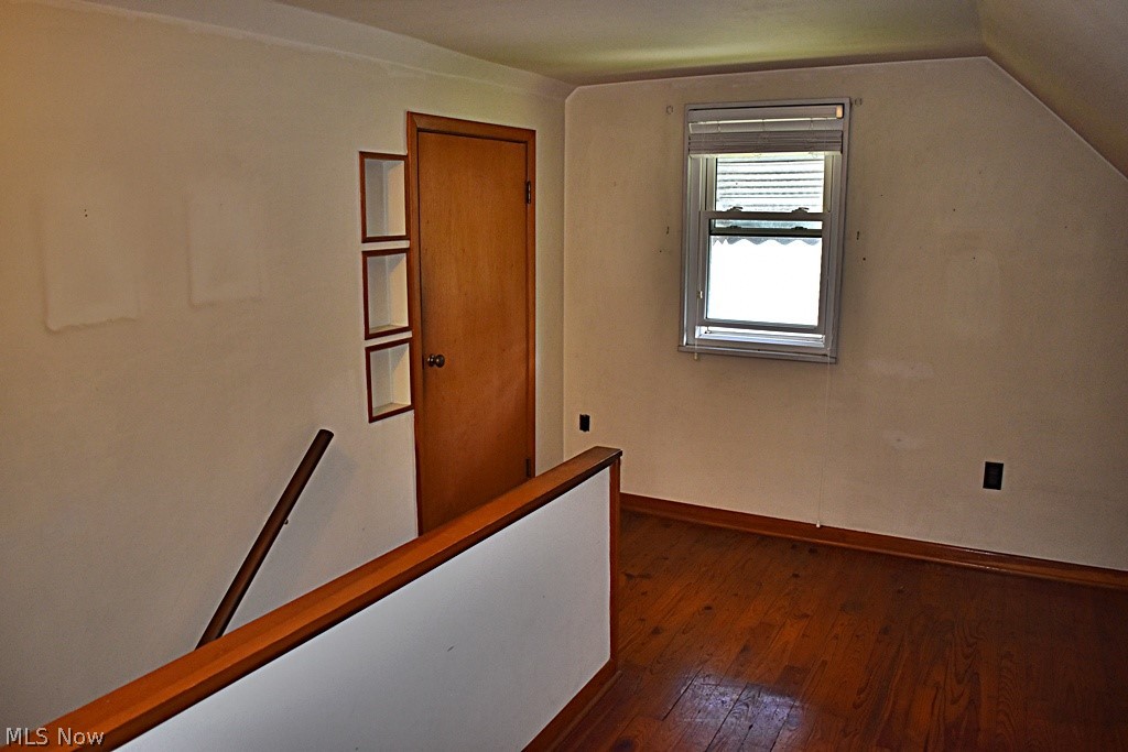 239 Paul Street Bedford OH 44146