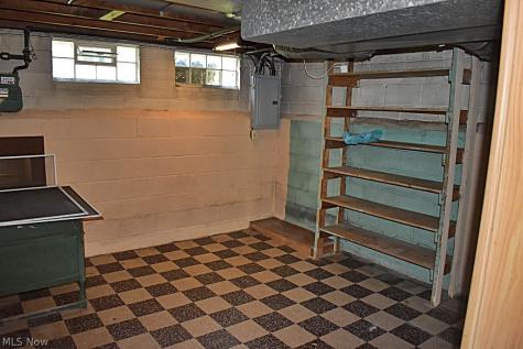 239 Paul Street Bedford OH 44146