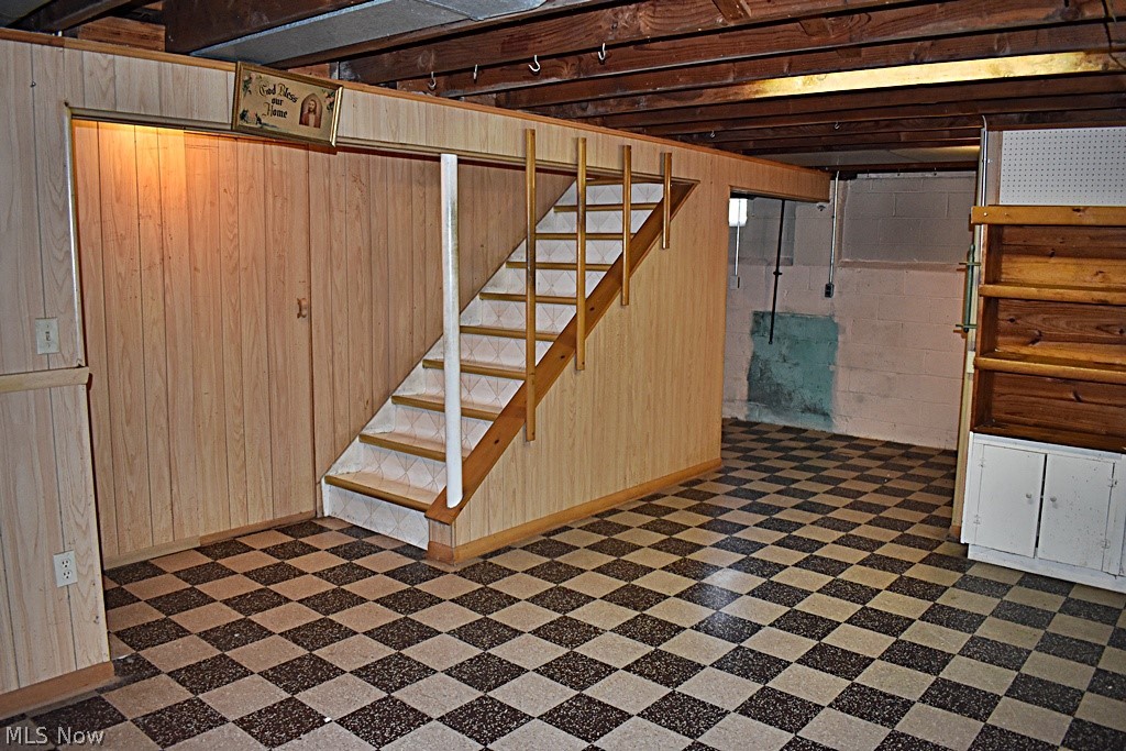 239 Paul Street Bedford OH 44146