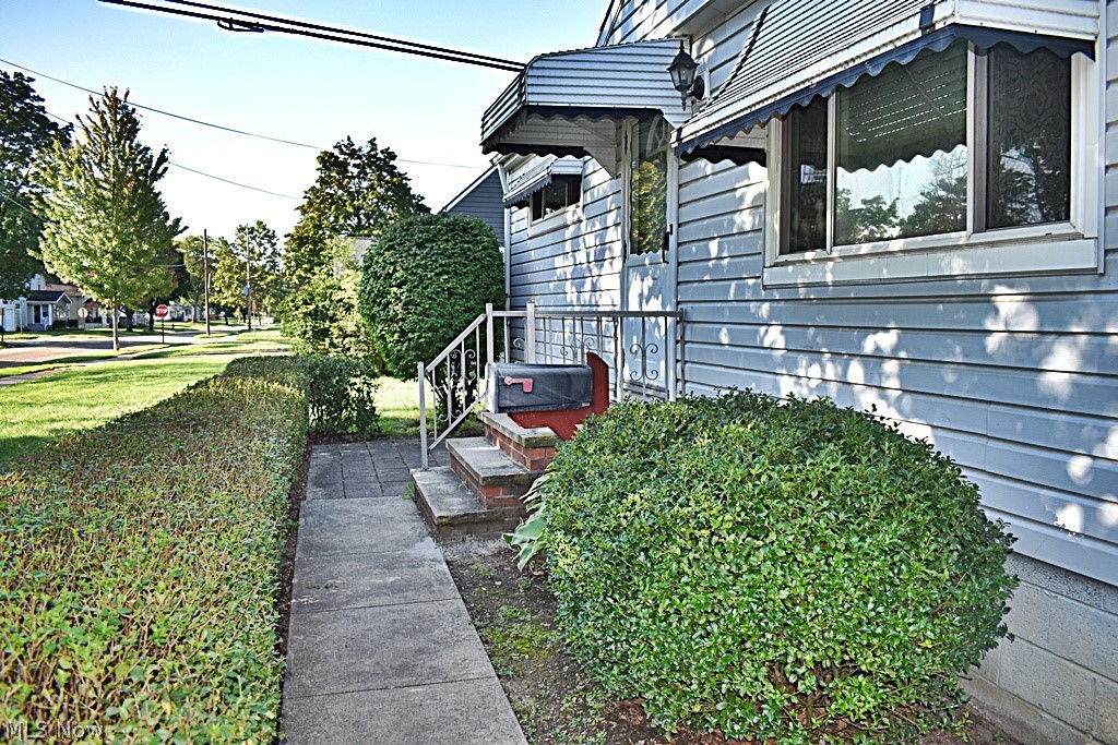 239 Paul Street Bedford OH 44146