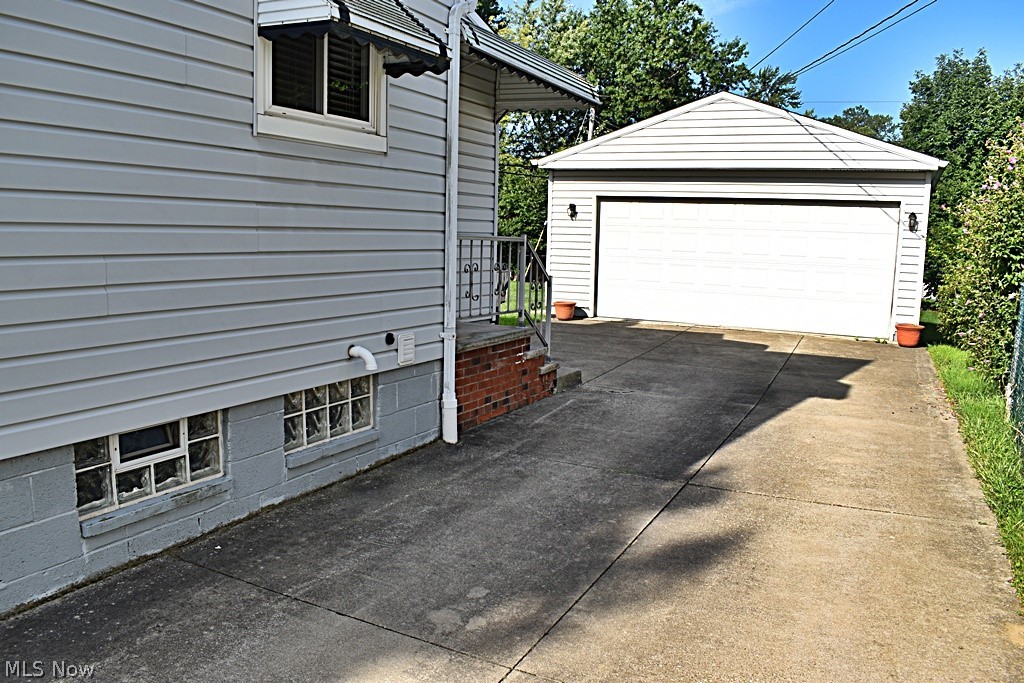 239 Paul Street Bedford OH 44146