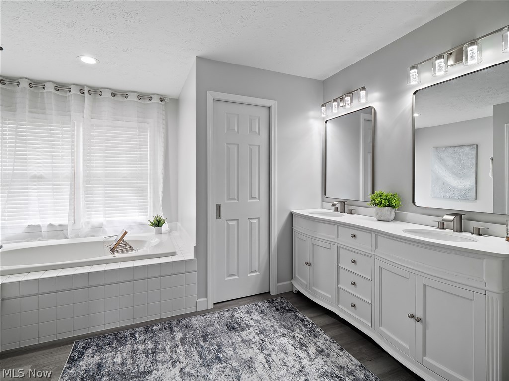900 Rock Creek Drive Aurora OH 44202