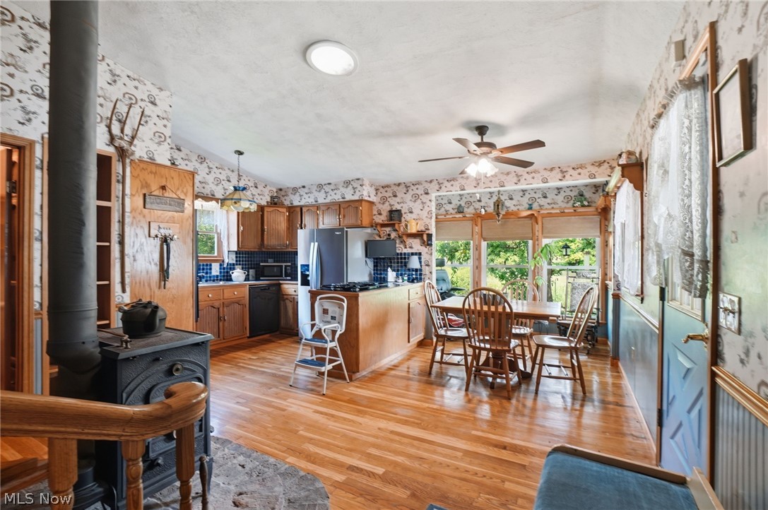 1912 State Route 45 Rock Creek OH 44084