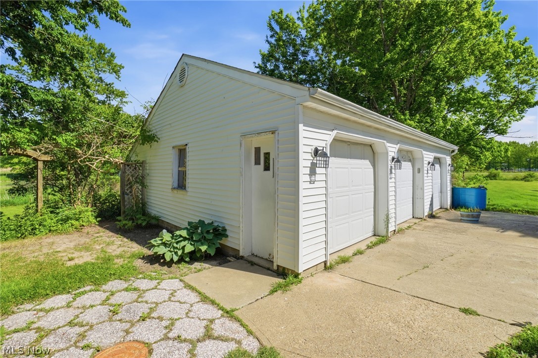 1912 State Route 45 Rock Creek OH 44084