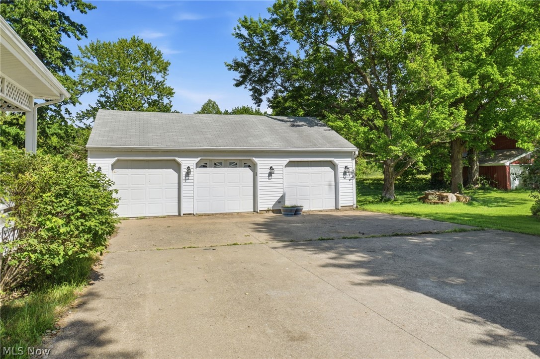 1912 State Route 45 Rock Creek OH 44084