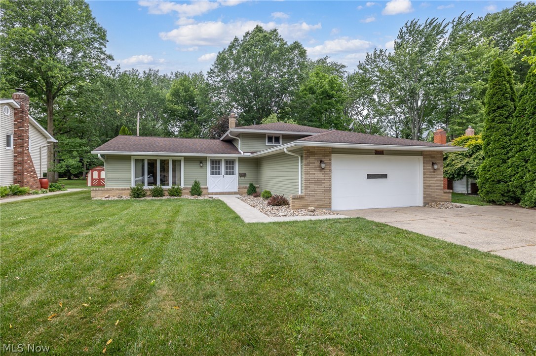 4668 Azalea Lane North Olmsted OH 44070