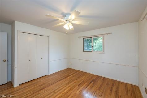 4668 Azalea Lane North Olmsted OH 44070