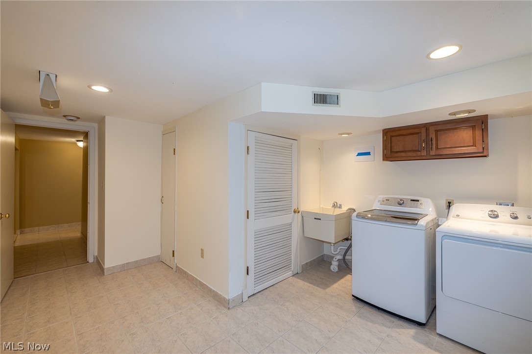 4668 Azalea Lane North Olmsted OH 44070