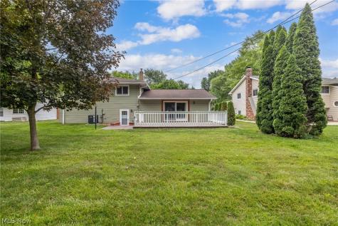 4668 Azalea Lane North Olmsted OH 44070