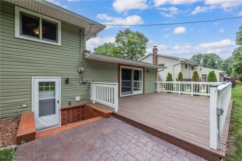 4668 Azalea Lane North Olmsted OH 44070