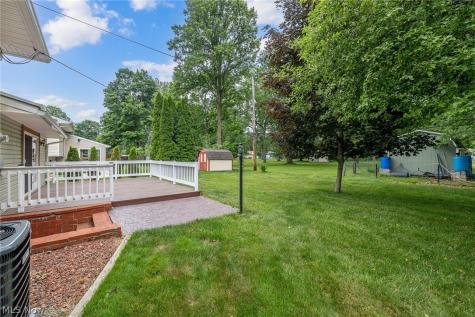4668 Azalea Lane North Olmsted OH 44070