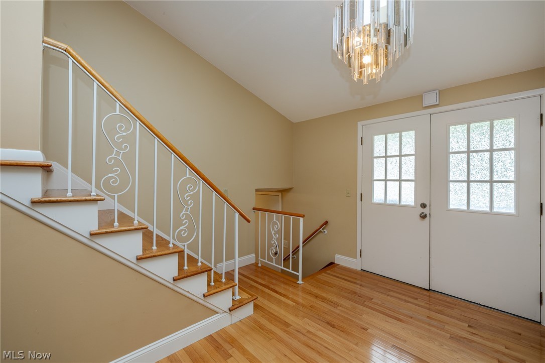 4668 Azalea Lane North Olmsted OH 44070